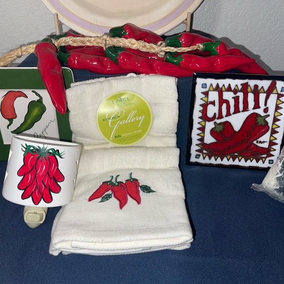 Huge Lot Vintage Chilli Pepper Kitchen Home Decor - Picture 2 of 11